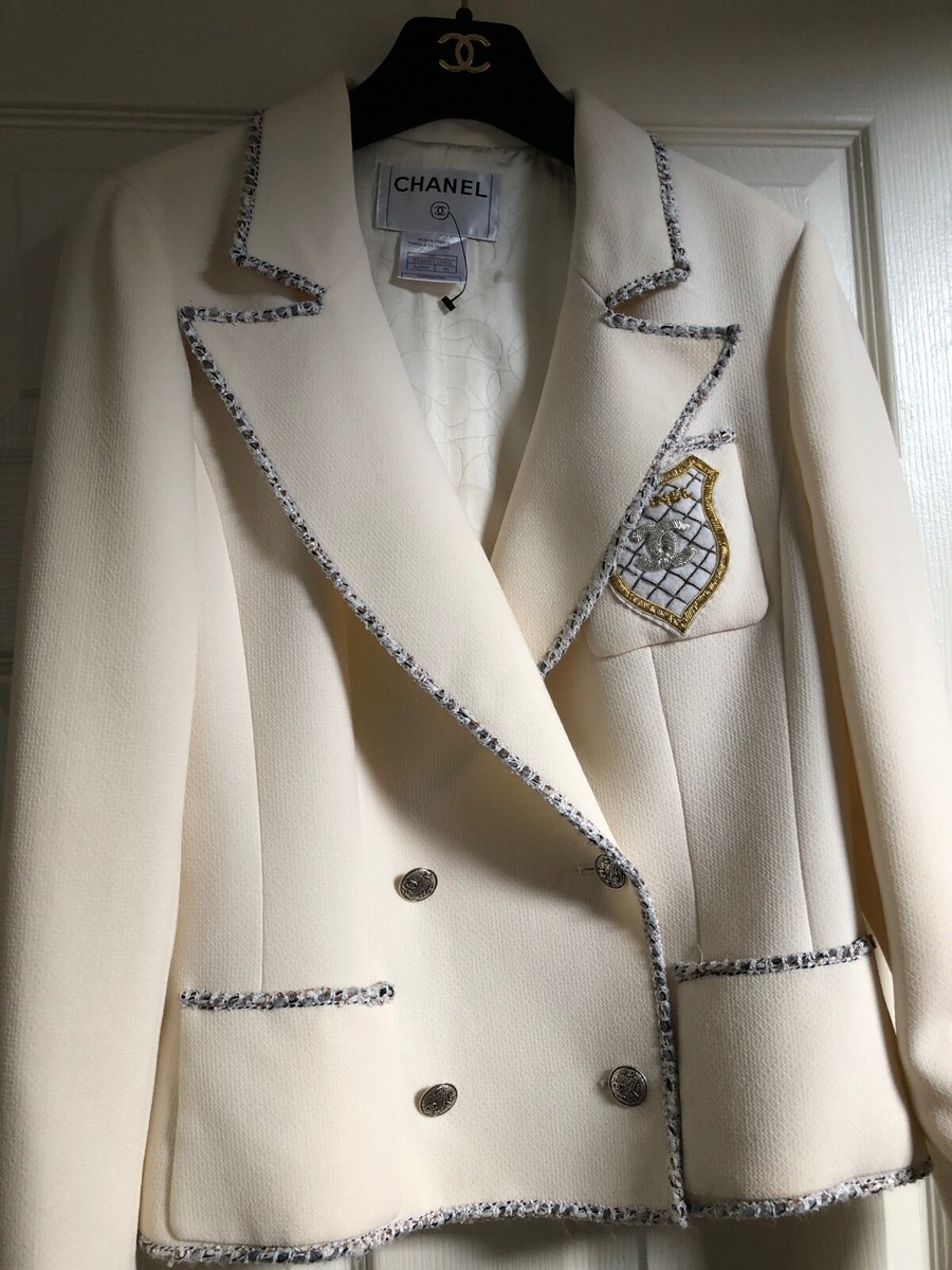 中古 CHANEL コサージュ イエロー 2 ブラウス　袖 中古 CHANEL コサージュ イエロー 2 ブラウス 袖
