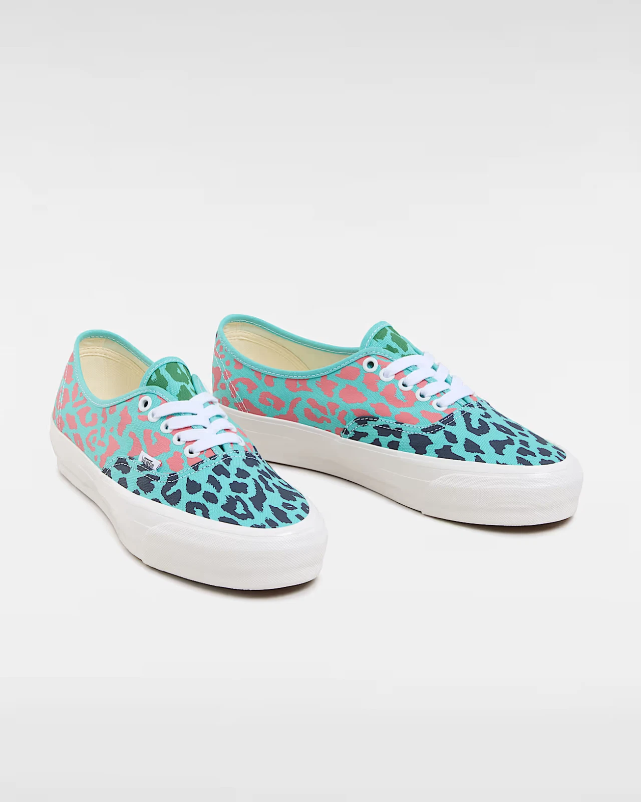 VN000EBNGLF Vans Premium Authentic 44 Pool Blue Multi (uomo)