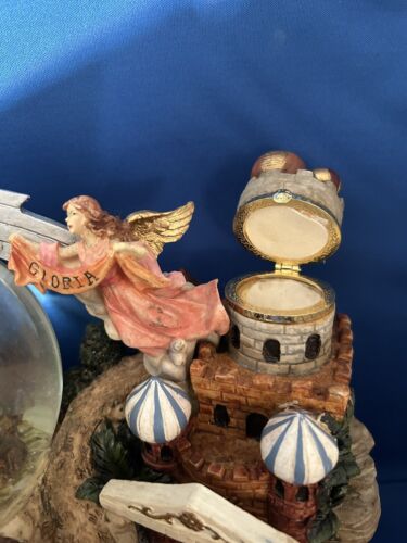 Grandeur Noel Musical Animated Waterglobe Collector's Edition 2003 Christmas - Picture 3 of 9