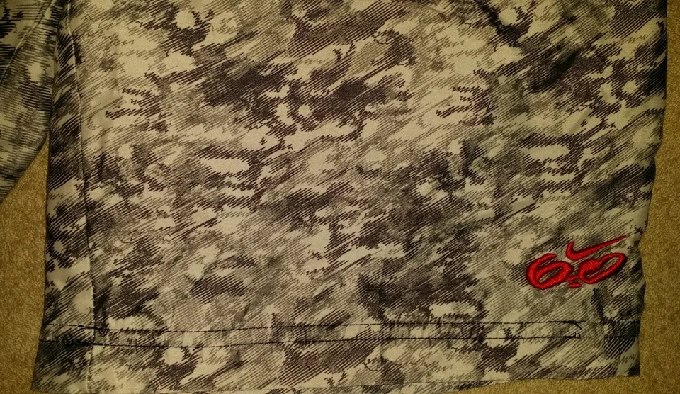 Youth size 12 Nike 6.0 White &  Grey swirled Boardshorts with pocket  - Image 3 of 4