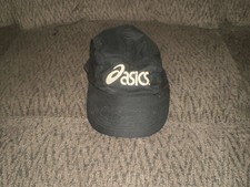 Black running cap by Asics adjustable