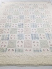 Vintage Feed Sack Beautiful Block Pattern Embroided Quilt 103x89 inch