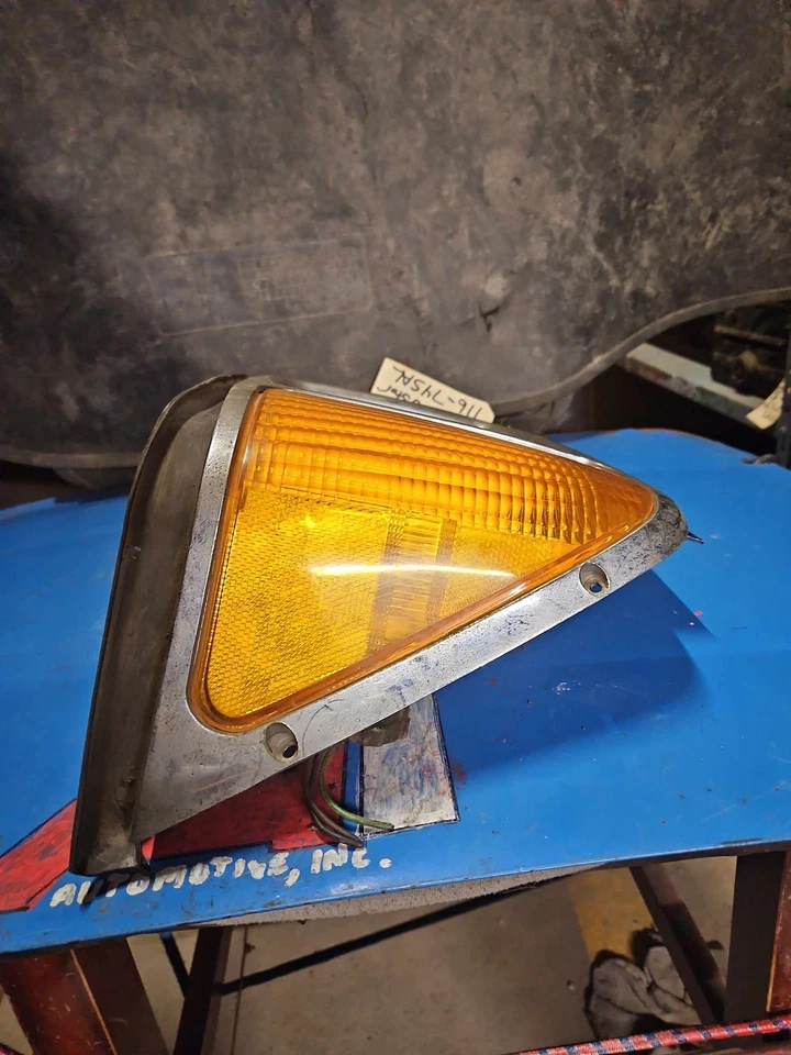 86-97 FORD AEROSTAR Left Park Lamp/Turn Signal W/Bezel Chrome Driver Side Lh OEM - Изображение 4 из 4