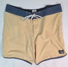 Quicksilver Original Scallop BoardShorts Men's Size 36
