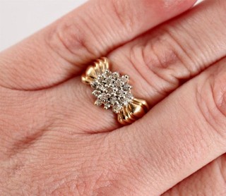 14K Yellow Gold Antique Art Deco Ladies 19 Stone Natural Diamond Cluster Ring