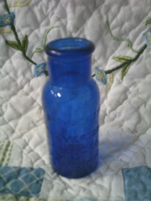 Bromo-Seltzer Emerson Drug Co. Cobalt Blue Embossed Medicine Bottle