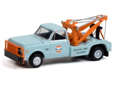 1969 Chevrolet C-30 Tow Truck - Gulf Oil Diecast 1:64 Model - Greenlight 30275