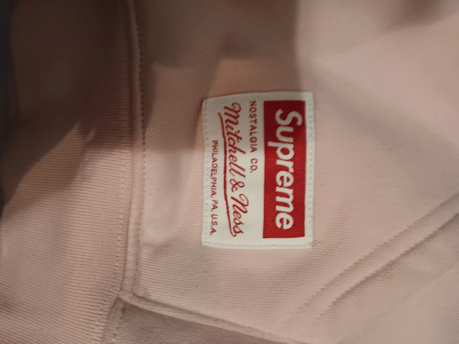Sweat à capuche Supreme rose NC talons goudronnés mitchell and ness