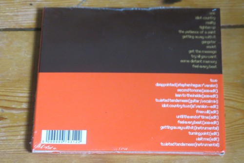 NEW/SEALED - ELECTRONIC 2 CD deluxe special edition (Johnny Marr/Bernard Sumner) - Picture 2 of 2