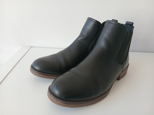 Graceland Black Faux Leather Pull On Chelsea Ankle Boots Size UK 6.5 - Picture 3 of 17
