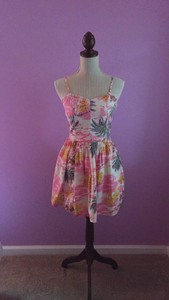 Miss-Selfridge-Pink-Tropical-Palm-Tree-Dress