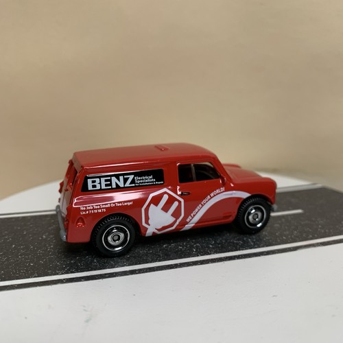2009 Matchbox MBX #53 Austin Mini Van Red Benz Electrical City 13/13 NM - Picture 2 of 13