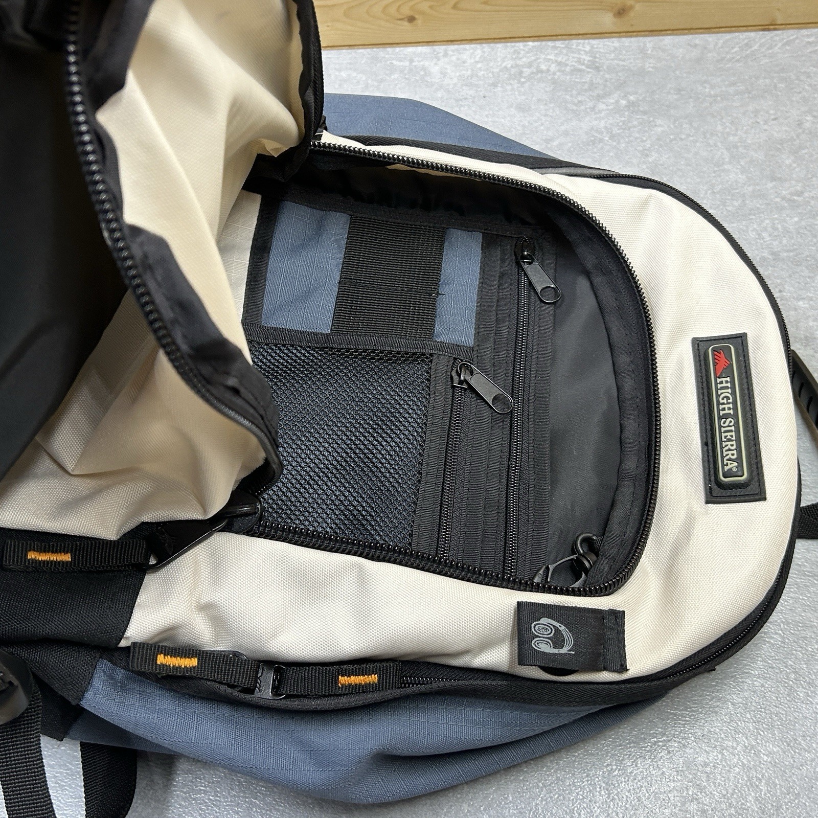 High Sierra Multi-Compartment Backpack Durable La… - image 8
