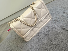 Damen Schultertasche Creme Kunstleder gestepp...