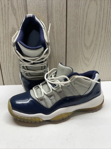 AIR JORDAN 11 Retro Low GS taglia 5Y Georgetown grigio nebbia blu navy 528896 007 pelle