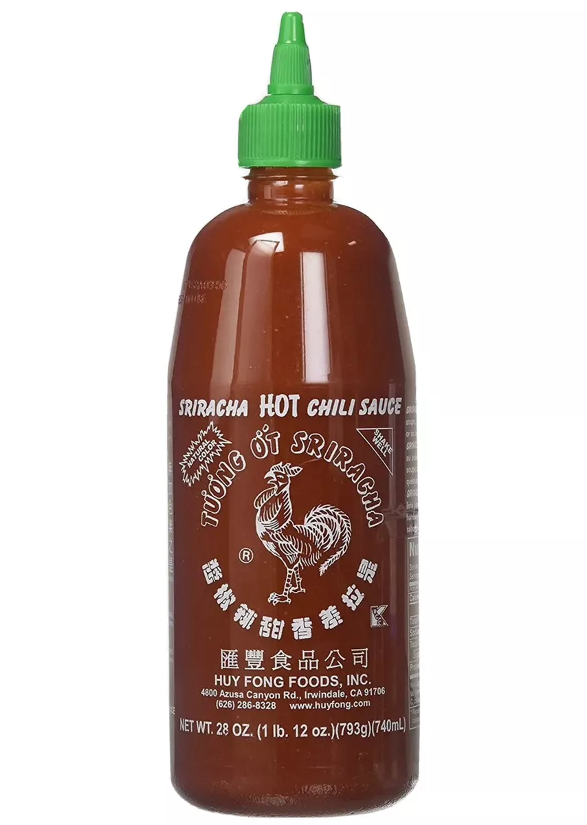 Huy Fong Sriracha 28 oz. Large Bottle Hot Chili Sriracha Sauce