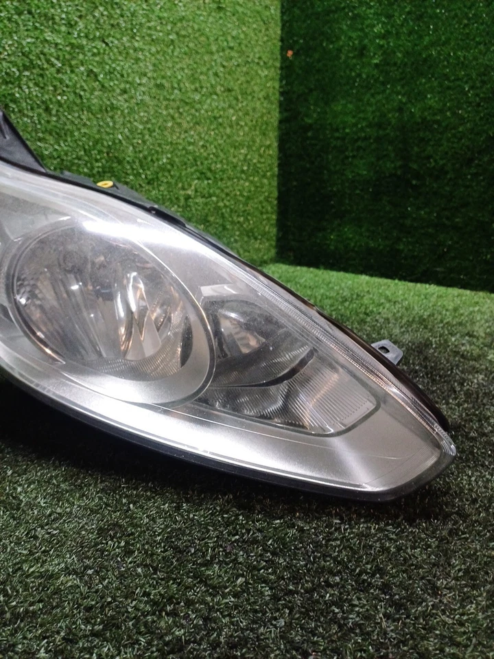 10-15 FORD C-MAX O/S ВОДИТЕЛЬСКАЯ БОКОВАЯ ФАРА (СЛОМАННЫЕ ГАЙКИ) - Изображение 3 из 4