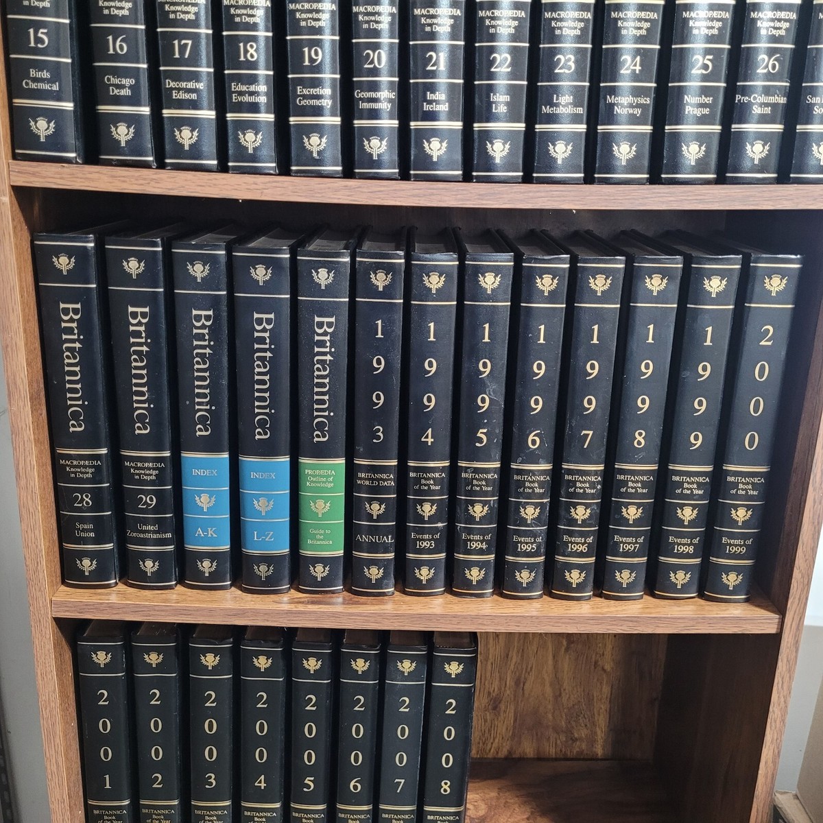1992 Encyclopedia Britannica Full Set with Book of the Year and