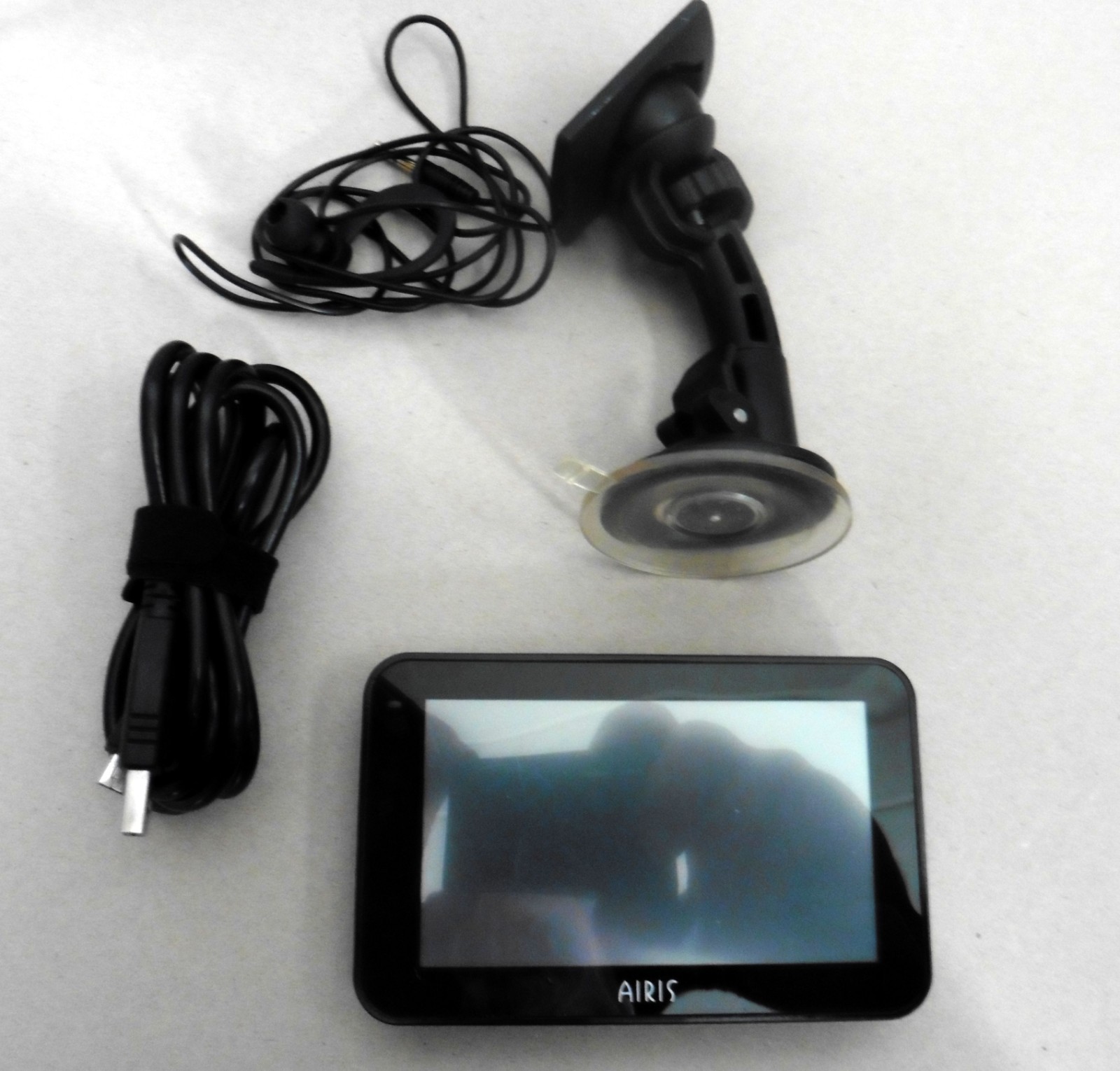 Navigationsgerät / Multifunkton von AIRIS