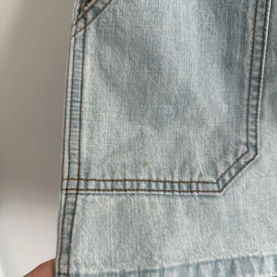 Mini-saia jeans vintage Y2K 2000s JLO Jennifer Lopez desgastada tamanho 9 32" cintura - Imagem 4 de 4