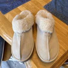 JoySpun Women s Platform Cream Slippers Faux Fur Cozy House Shoes Sz 11 B512