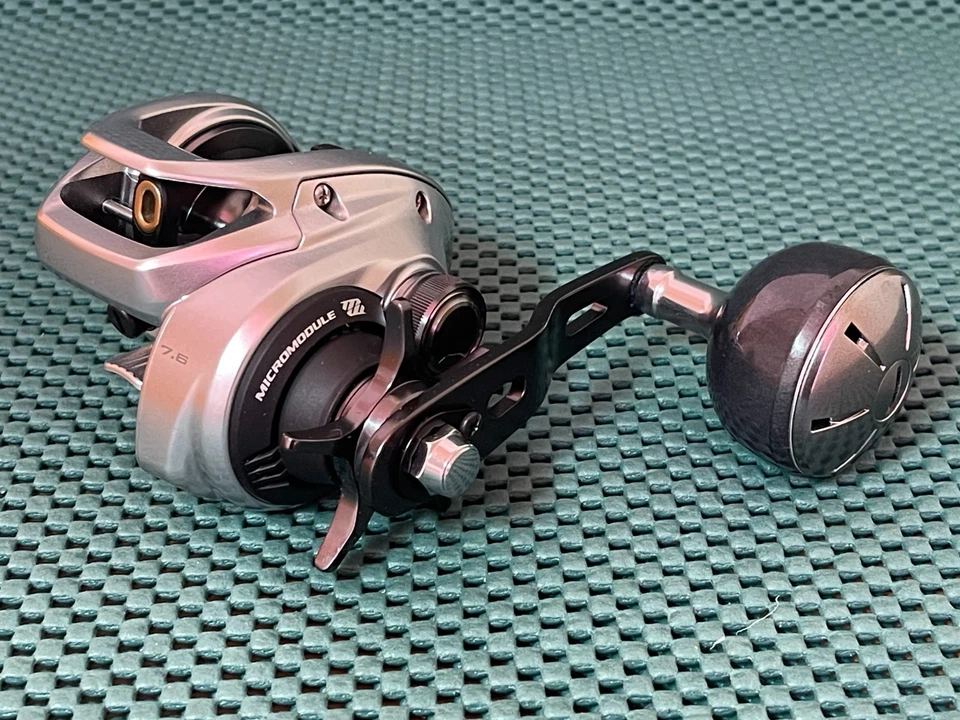 NEW SHIMANO TRANX 301 HG B Left Handle Baitcasting Reel 7.6:1 *Fast Delivery* - Image 2 of 4