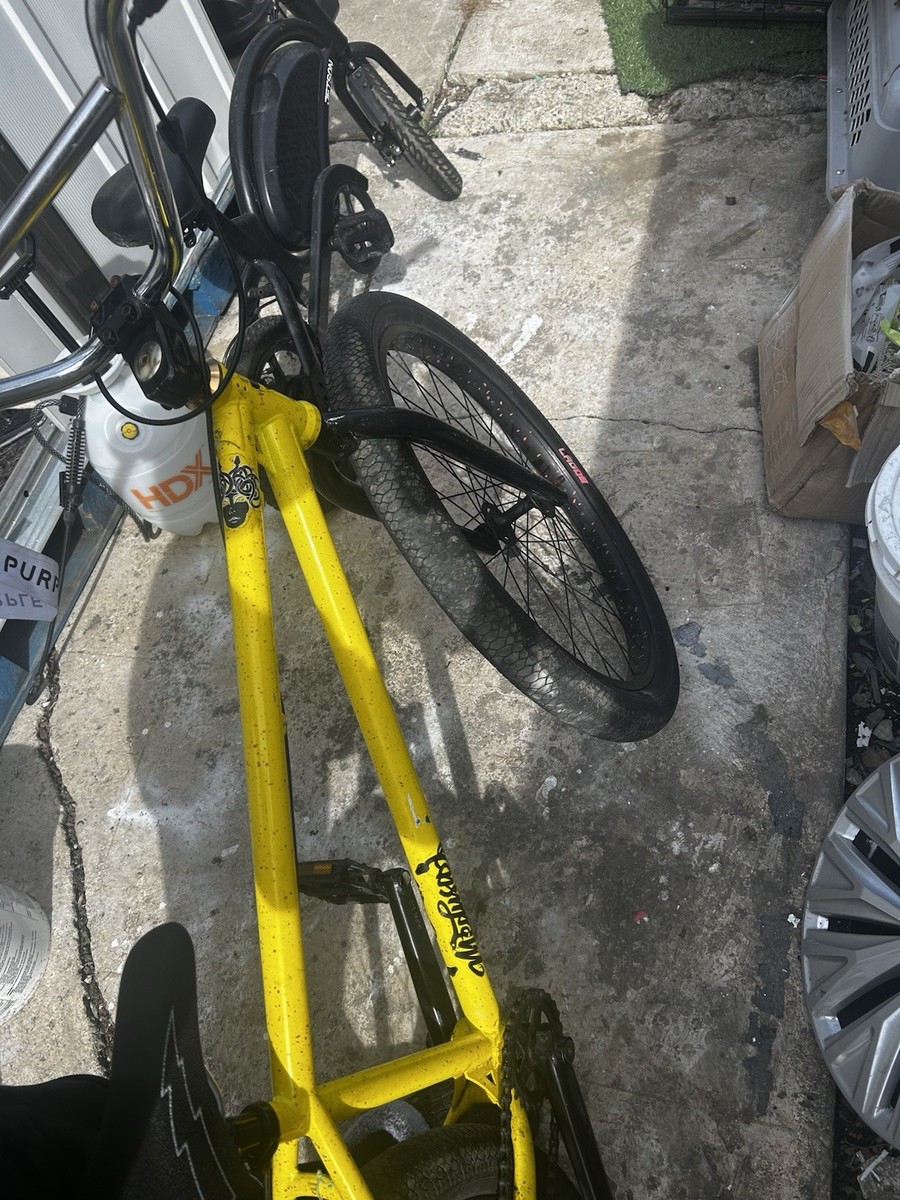 mafiabikes Medusa BMX Bike 26in Yellow Disc Brake Pegs Steel Frame