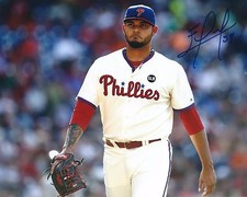 Autographed ELVIS ARAUJO 8x10 Philadelphia Phillies Photo -COA