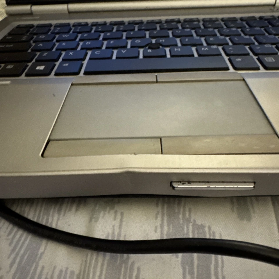 HP EliteBook 8470p 14 i5-3360m 2.8GHZ 8GB 147GB HD Windows 11 PRO Laptop - Image 4 of 4