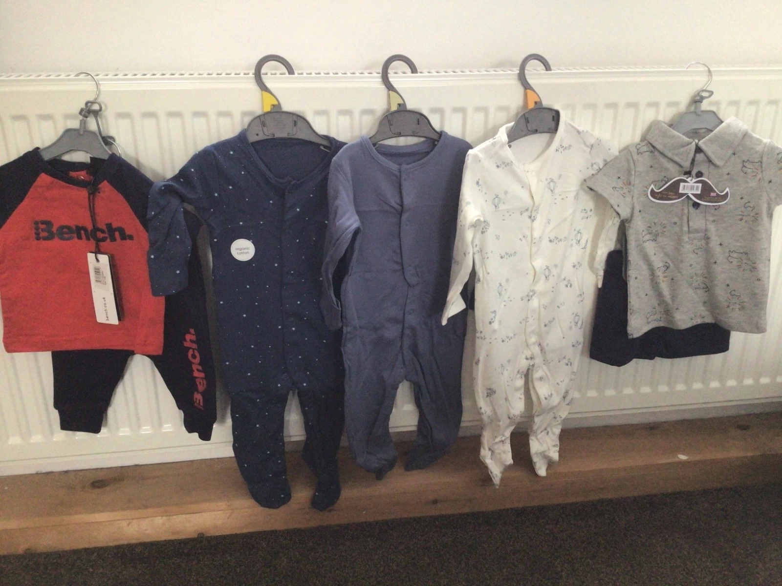 Bundle of baby boys clothes outfit set 3-6 months 6-12 months
Opens in a new window or tab