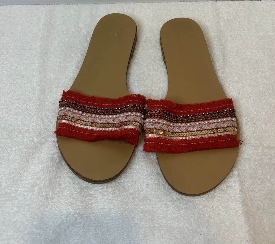 Sandalias de mujer Forever21 con flecos y cuentas talla 8 Foto 2 de 4