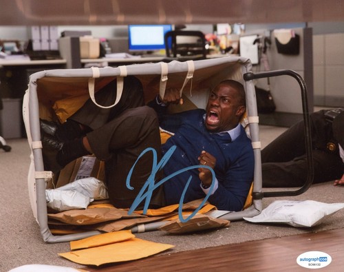 Kevin Hart Central Intelligence Autographed Signed 8x10 Photo ACOA