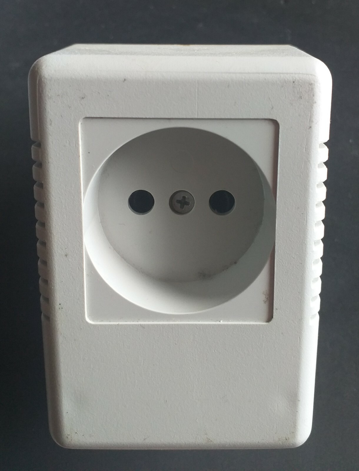 Presa WiFi 230VAC IoT con Web Server Integrato | Telecontrollo Domotica