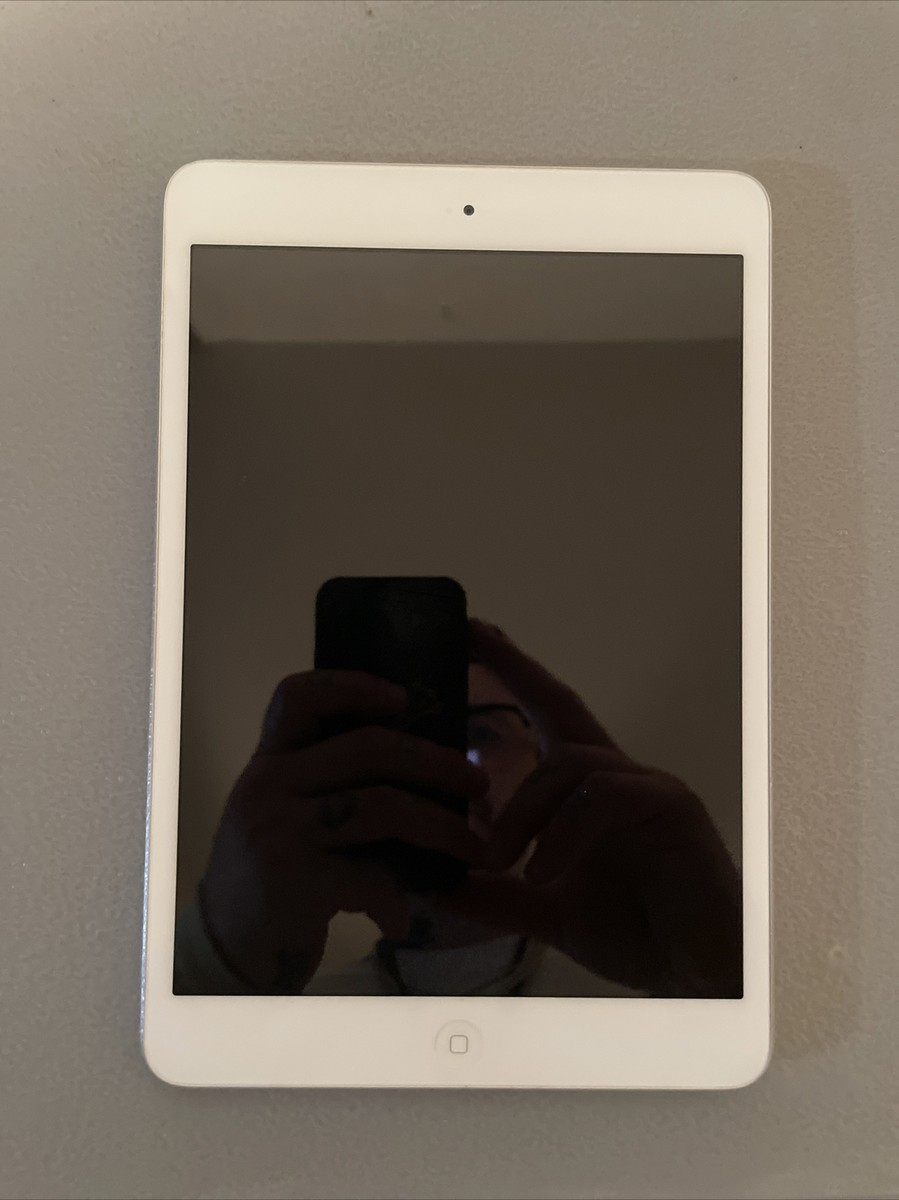 Apple iPad mini 2 32GB, Wi-Fi, 7.9in - Silver (CA) | eBay