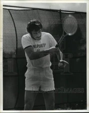 1971 Press Photo Tennis star John Newcombe hits ball to opponent. - hps13755
