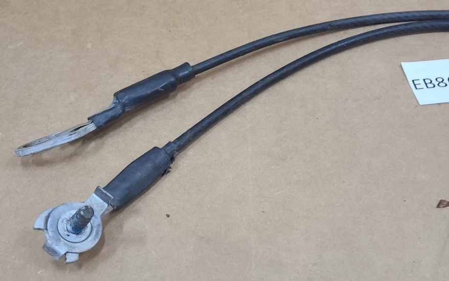 Cable de soporte para puerta trasera con perno OEM 2010-2018 Dodge RAM 2500 3500 Foto 4 de 4
