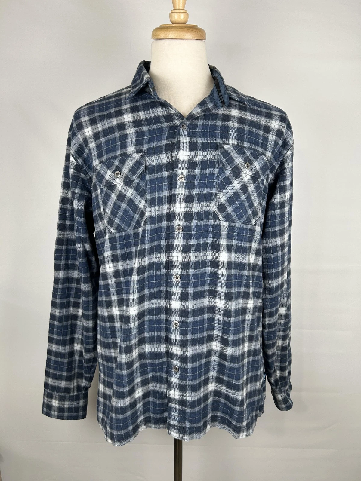Kuhl Shirt Mens XL Blue Plaid Flannel Button Front Long Sleeve Pocket Outdoor