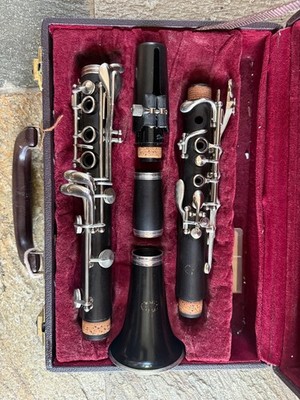 Buffet Crampon  E-11 Wood Clarinet with case.  Made in Germany