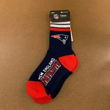New England Patriots NFL Team Apparel Youth One Size Striped Crew Socks NWT