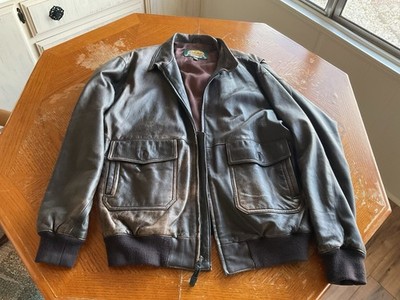 Cabela s Leather Bomber Jacket Size T-L