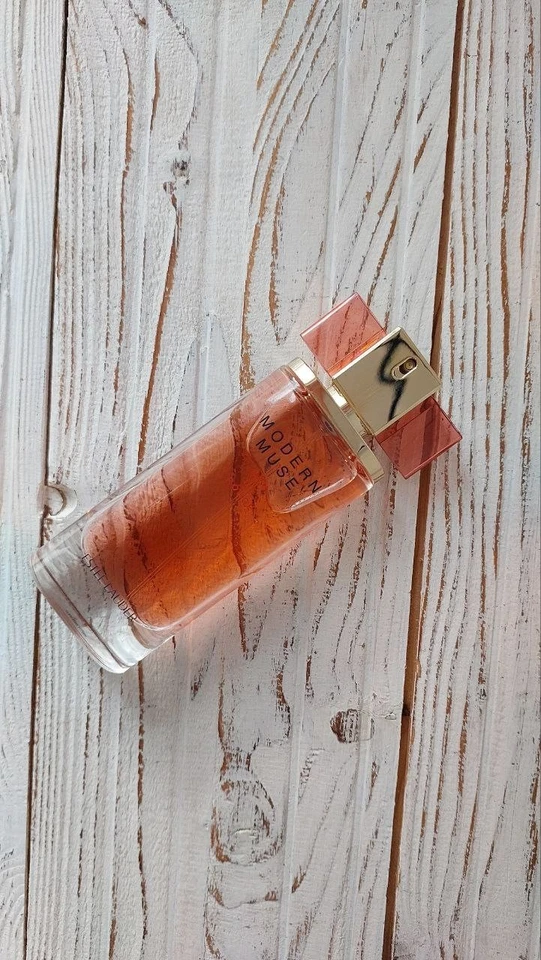 Estee Lauder Modern Muse Eau de Rouge edt 50 ml Foto 2 de 3