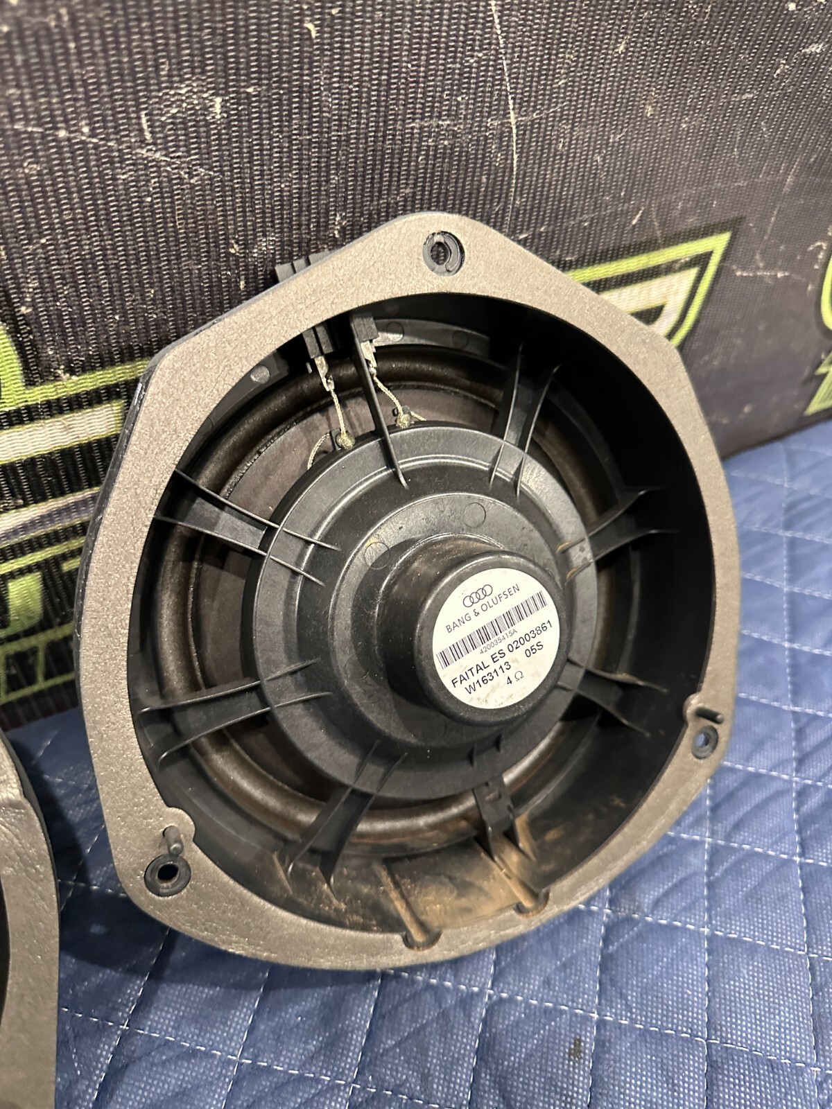 Audi R8 2014 RIGHT Speaker