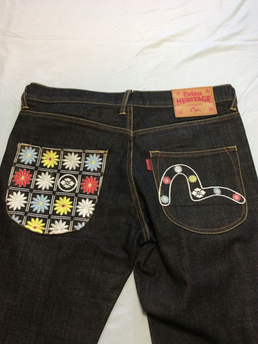 EVISU INDIGO HERITAGE GENES 100% COTTON JAPON BUTTON FLY EVISU INDIGO HERITAGE GENES 100% COTTON JAPON BUTTON FLY