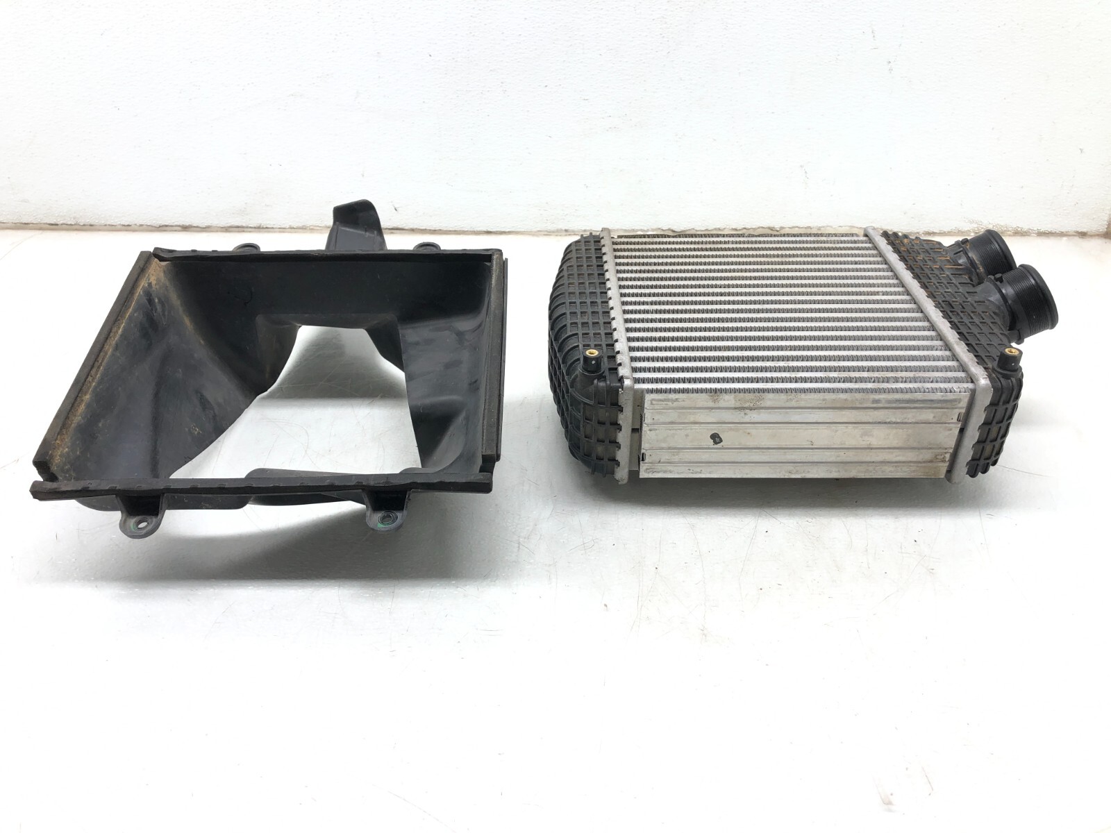 2014-2019 MASERATI GHIBLI S RIGHT PASSENGER FRONT RADIATOR INTERCOOLER OEM