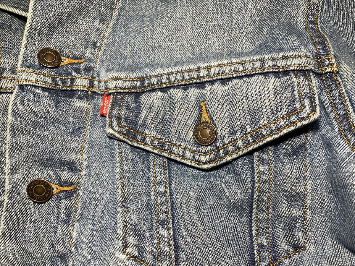 Levis Vintage Mens Standard Trucker Denim Jacket 70507 Made Levis Vintage Mens Standard Trucker Denim Jacket 70507 Made