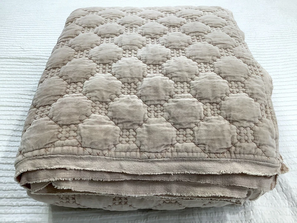 Pottery Barn Velvet Lattice Stitch “Striped” Queen Quilt & 2 Shams - Image 4 of 4