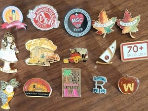 MIXED LOT OF 15 PINBACK PINS TRAVEL CLUBS EVENTS WINDSOR DOLL, CANADA, TRUCK 