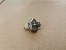 Capteur De Pression D'Huile Moto Guzzi V85 TT 2020