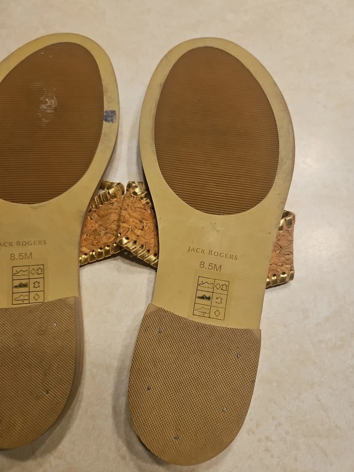 Sandalia plana de cuero Jack Rogers Jacks en corcho y dorado talla 8,5 M - Usada Foto 4 de 4
