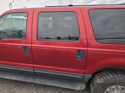 Used Rear Left Door Assembly Rear Side fits: 2005 Ford Excursion electric Rear L